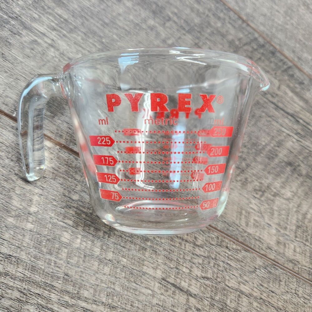 Vintage Pyrex 1 Cup Measuring Cup Bold PYREX Front Print Microwavable USA